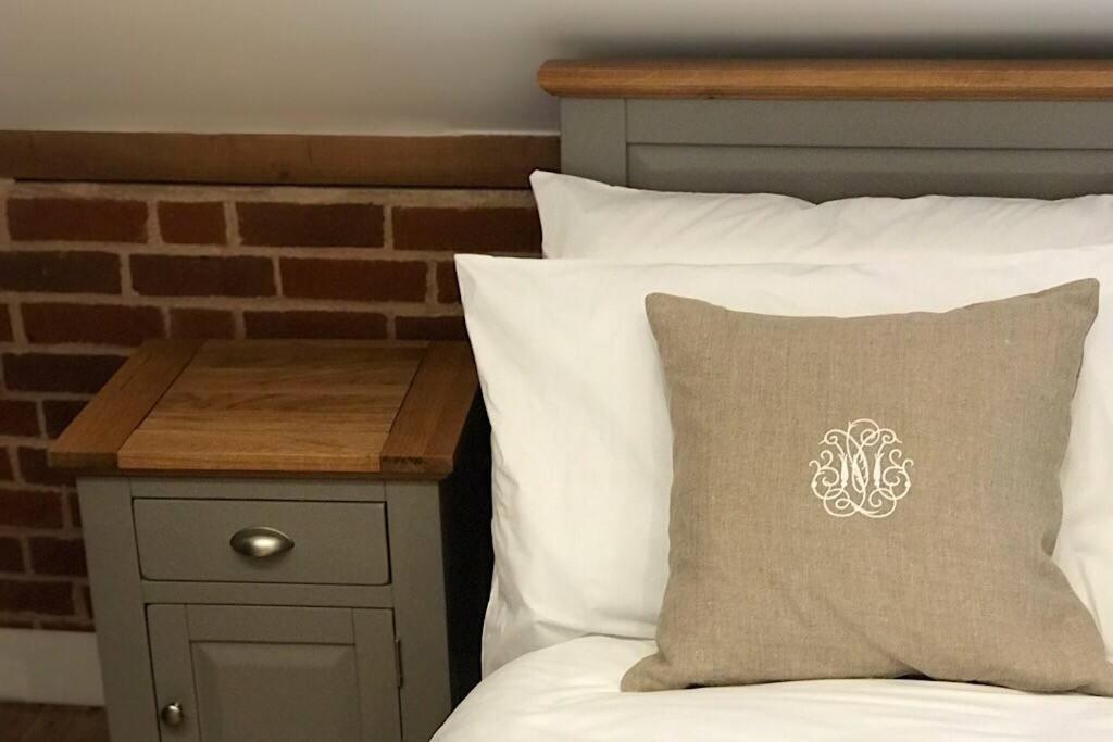 Beautiful Rural Apt, Walking Distance To Three Choirs Vineyard/Brassiere Gloucestershire Lägenhet Newent Exteriör bild