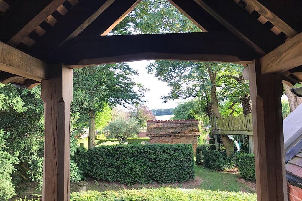 Beautiful Rural Apt, Walking Distance To Three Choirs Vineyard/Brassiere Gloucestershire Lägenhet Newent Exteriör bild