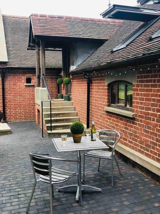 Beautiful Rural Apt, Walking Distance To Three Choirs Vineyard/Brassiere Gloucestershire Lägenhet Newent Exteriör bild