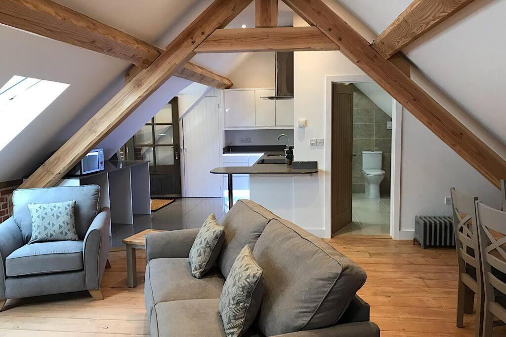 Beautiful Rural Apt, Walking Distance To Three Choirs Vineyard/Brassiere Gloucestershire Lägenhet Newent Exteriör bild